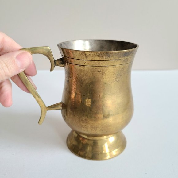 Vintage brass cup - Picture 7 of 8